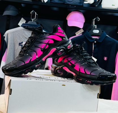 Tn pink black