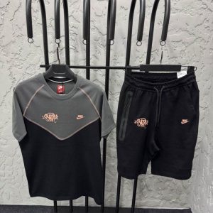 Ensemble Nike Tech syna